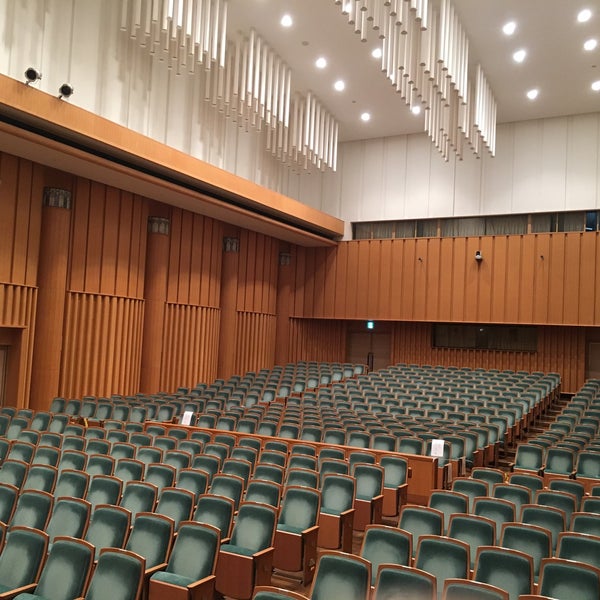 Fotos Bei 府中の森芸術劇場ウィーンホール Konzerthalle In 府中市 Fotos Bei 府中の森芸術劇場ウィーンホール Konzerthalle In 府中市