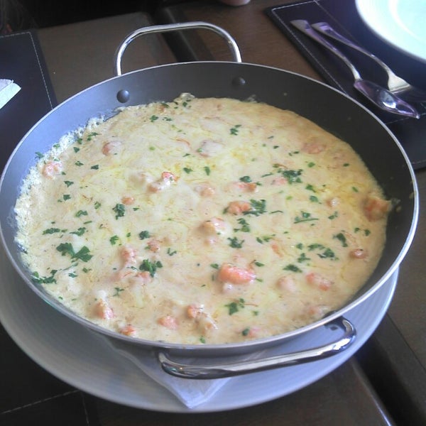 3/7/2013 tarihinde Alexandre L.ziyaretçi tarafından Restaurante Lagostinne'de çekilen fotoğraf