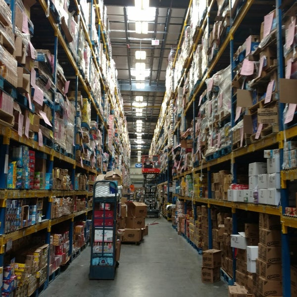 Jetro/Restaurant Depot Kitchen Supply Store in Bronx