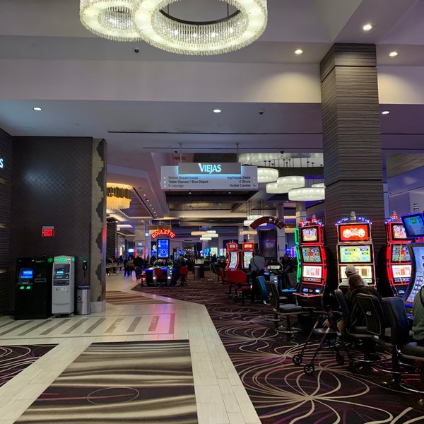 Photo taken at Viejas Casino &amp; Resort by Uğur D. on 10/29/2019