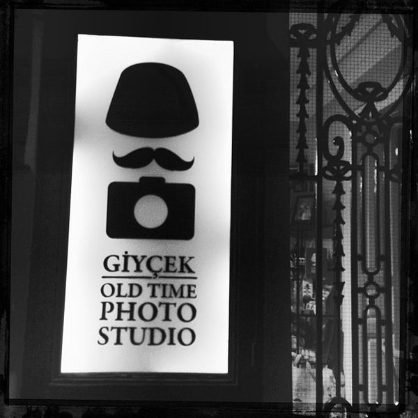 Foto tomada en GİYÇEK Old Time Photo Studio  por Viktor E. el 2/2/2014