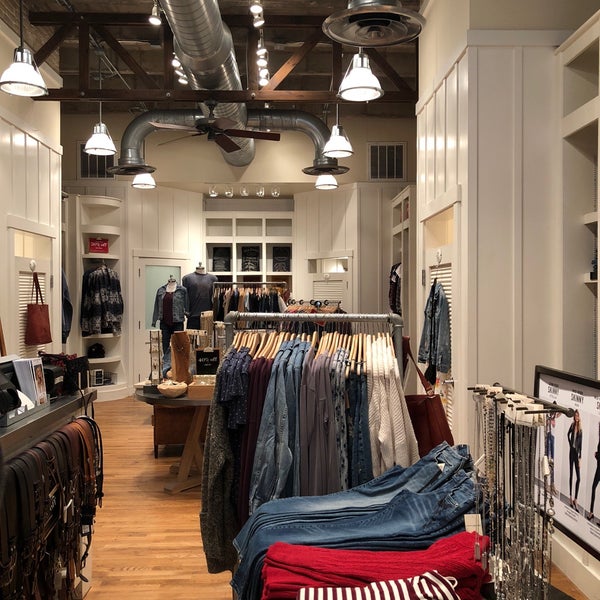 Lucky Brand - Clothing Store in Houston