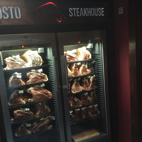 10/29/2016에 Шандор Ф.님이 ROSTO Steak House에서 찍은 사진