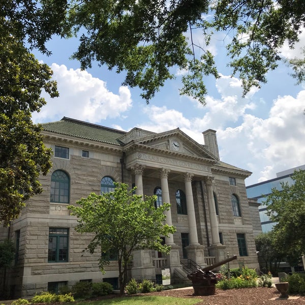 Old Courthouse on the Square - 1 tip