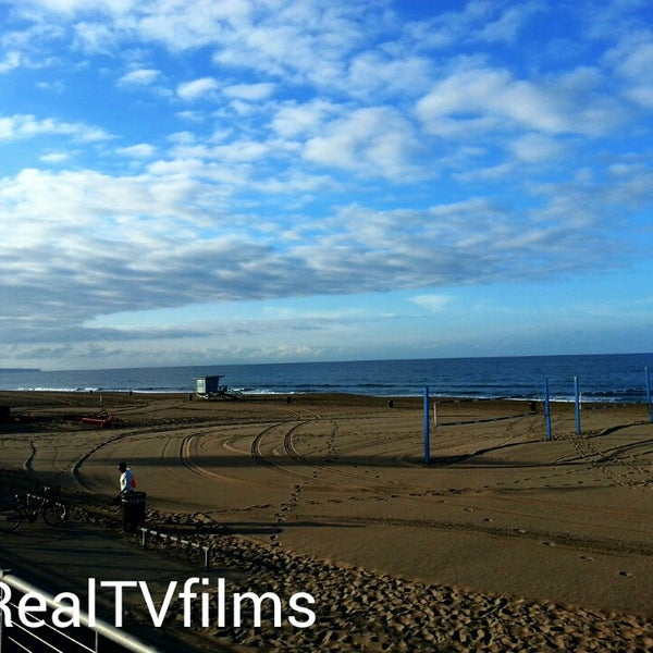 รูปภาพถ่ายที่ RealTVfilms โดย Gordon RealTVfilms V. เมื่อ 11/19/2013