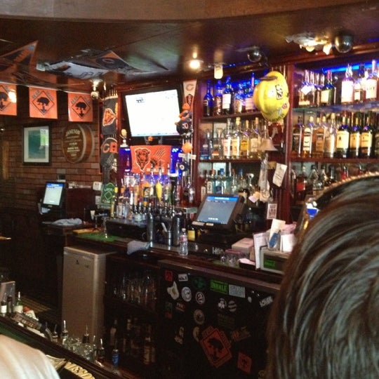 11/24/2012 tarihinde Topher A.ziyaretçi tarafından Gallaghers Pub HB'de çekilen fotoğraf