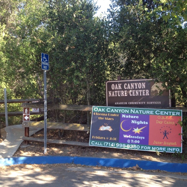 Foto scattata a Oak Canyon Nature Center da Topher A. il 6/5/2013