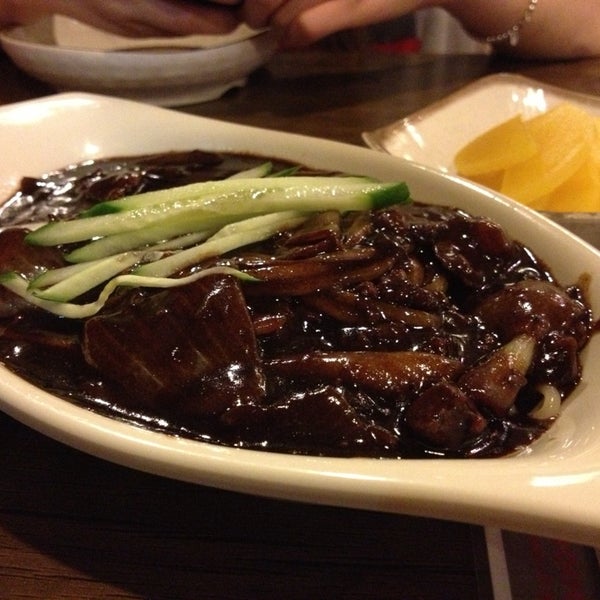 Снимок сделан в Song Cook&#39;s Authentic Korean Restaurant пользователем Bea 6/7/2013