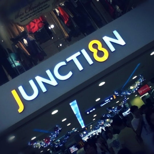 Singtel Exclusive Retailer Junction 8 (Bishan), Singapore