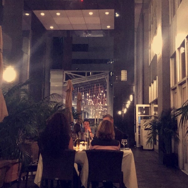 10/3/2018에 FahadAN🇲🇽님이 Remi Restaurant에서 찍은 사진