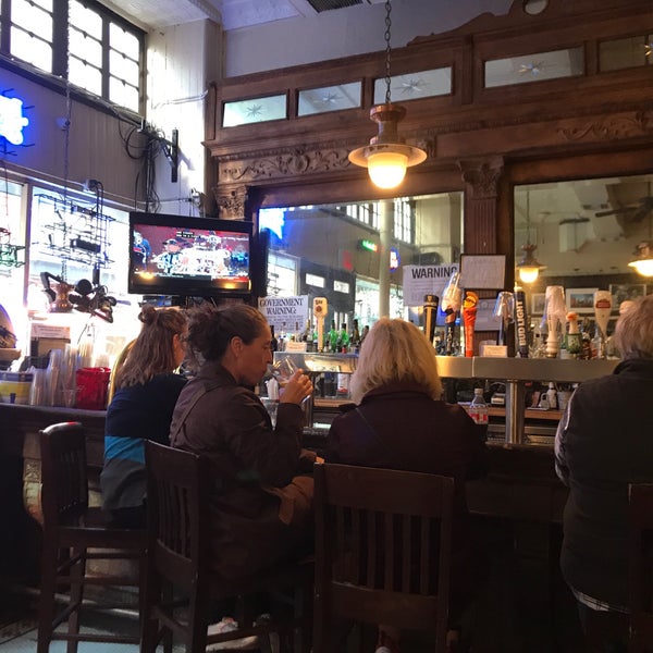 11/3/2018 tarihinde Pete I.ziyaretçi tarafından Mulberry Street Bar'de çekilen fotoğraf