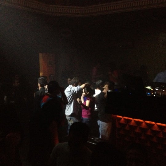 รูปภาพถ่ายที่ Capitolio Nightclub โดย Arbol R. เมื่อ 11/23/2012