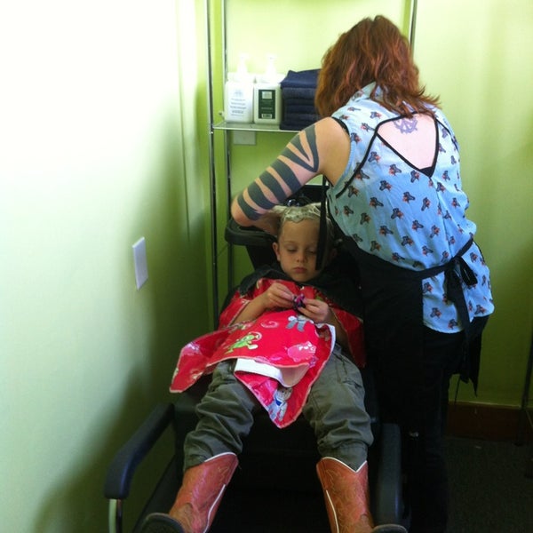 Twisted Hair Salon Salon Barbershop In New Orleans