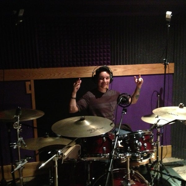 Foto diambil di Critical Recording Studio oleh Ian M. pada 3/19/2013