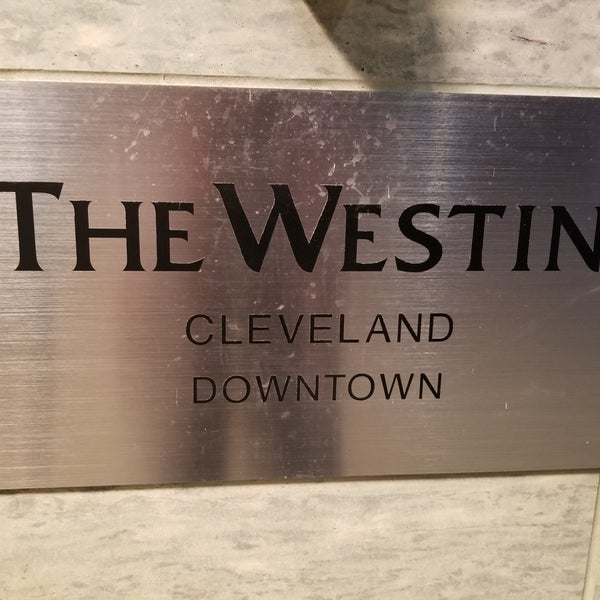 รูปภาพถ่ายที่ The Westin Cleveland Downtown โดย TS R. เมื่อ 4/20/2018