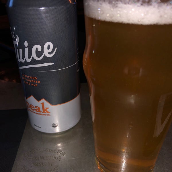 Foto tirada no(a) Stoddard&#39;s Fine Food &amp; Ale por Jesse T. em 2/15/2018