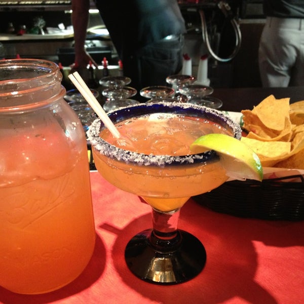 Foto tomada en Franklin Inn Mexican Restaurant  por Holly E. el 6/14/2013