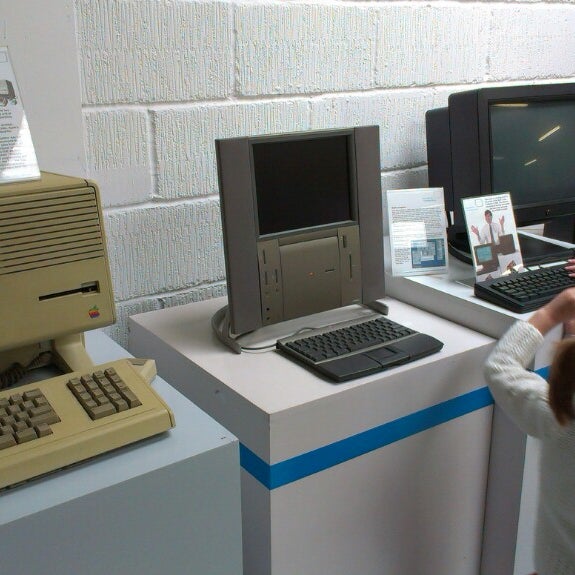 6/8/2013にRichard H.がThe Centre For Computing Historyで撮った写真
