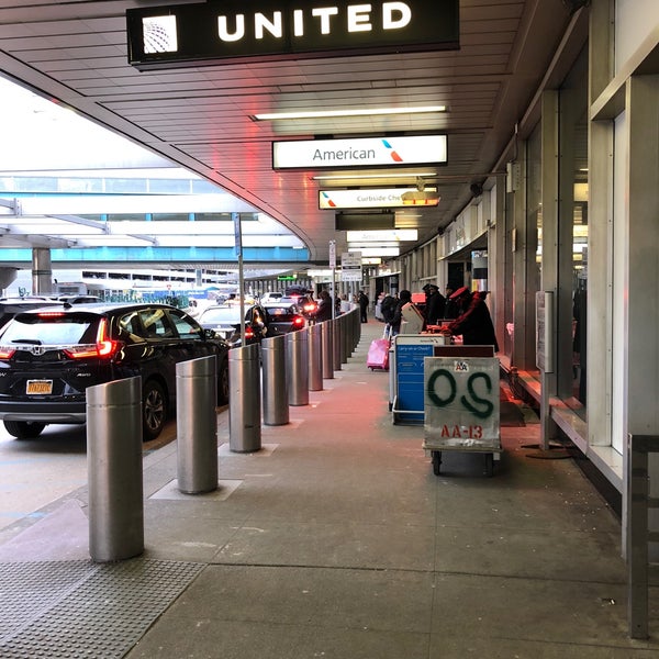 MTA Bus - LaGuardia Airport (LGA) (M60/Q23/Q33/Q47/Q48/Q72) - Bus Stop MTA Bus - LaGuardia Airport (LGA) (M60/Q23/Q33/Q47/Q48/Q72) - Bus Stop