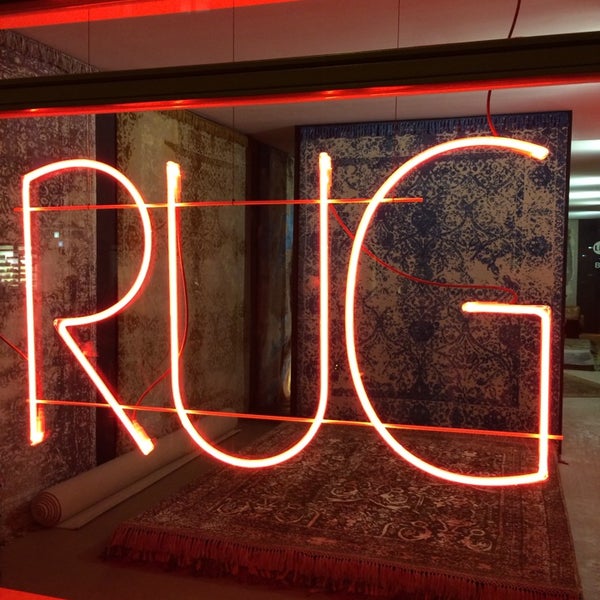 รูปภาพถ่ายที่ RUG STAR by Jürgen Dahlmanns SHOWROOM โดย Chris B. เมื่อ 12/30/2013