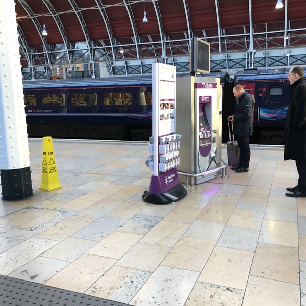 1/19/2017にChris B.がPaddington London Underground Station (Hammersmith &amp; City and Circle lines)で撮った写真