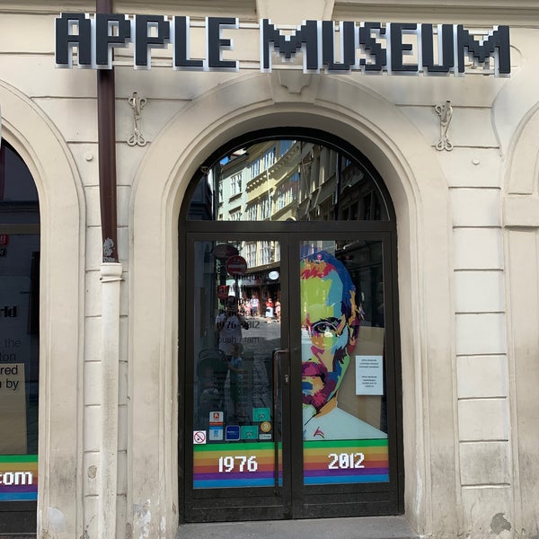 Foto diambil di Apple Museum oleh Chris B. pada 8/1/2020