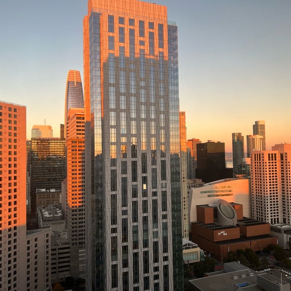 Photo taken at San Francisco Marriott Marquis by Chris B. on 11/19/2022