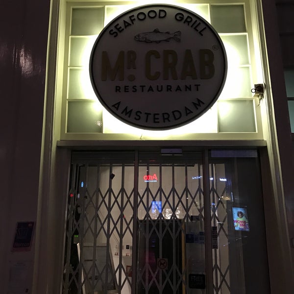 Photo taken at Mr.Crab Seafood Restaurant by Chris B. on 9/15/2017