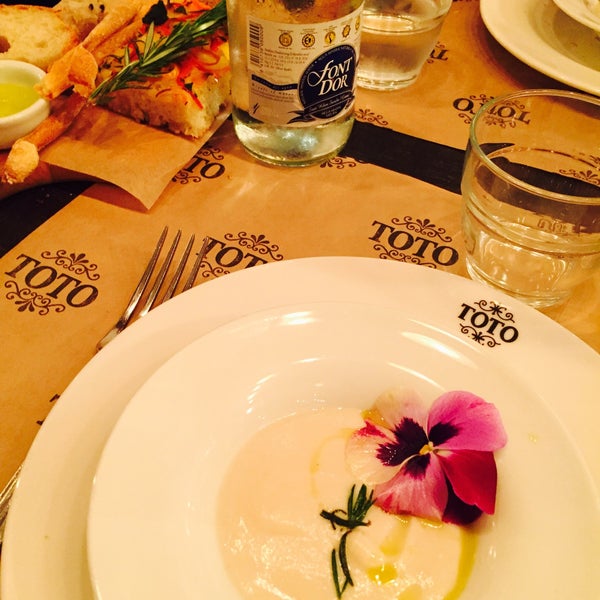 Photo taken at Toto Restaurante &amp; Wine Bar by I. S. on 4/30/2015