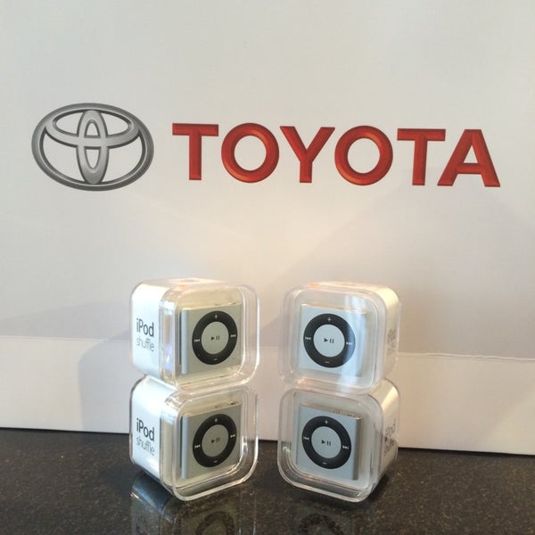 Foto scattata a Toyota Showroom da Alaa T. il 4/11/2014