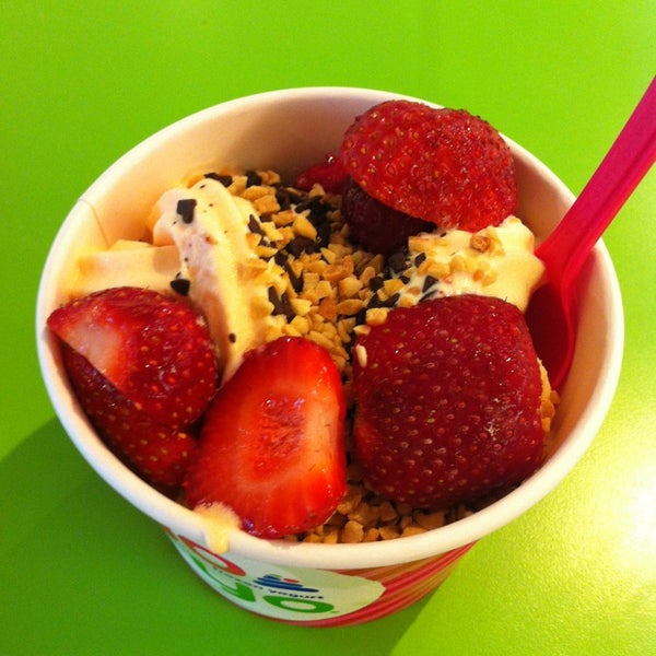 YoYo Frozen Yoghurt (Now Closed) Frozen Yogurt Shop in Ķīpsala