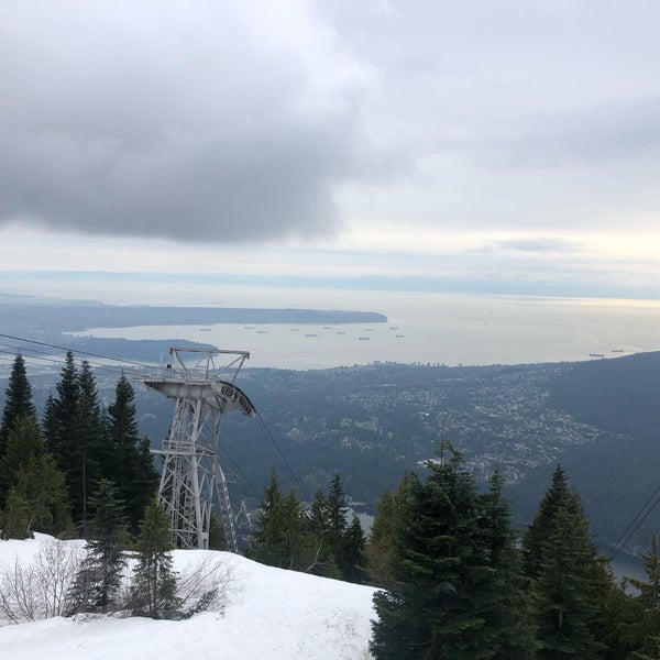 4/21/2019 tarihinde Erika B.ziyaretçi tarafından Altitudes Bistro'de çekilen fotoğraf