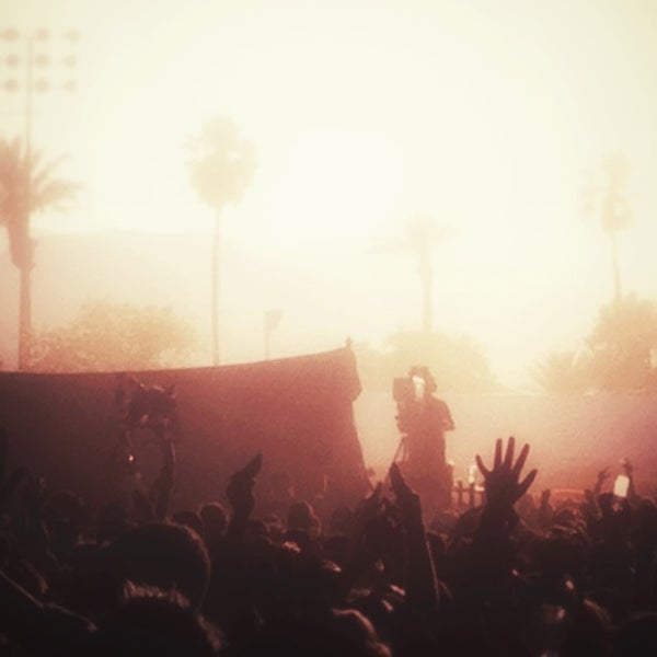 4/21/2013にCarl A.がH&amp;M Loves Music Tent at Coachellaで撮った写真