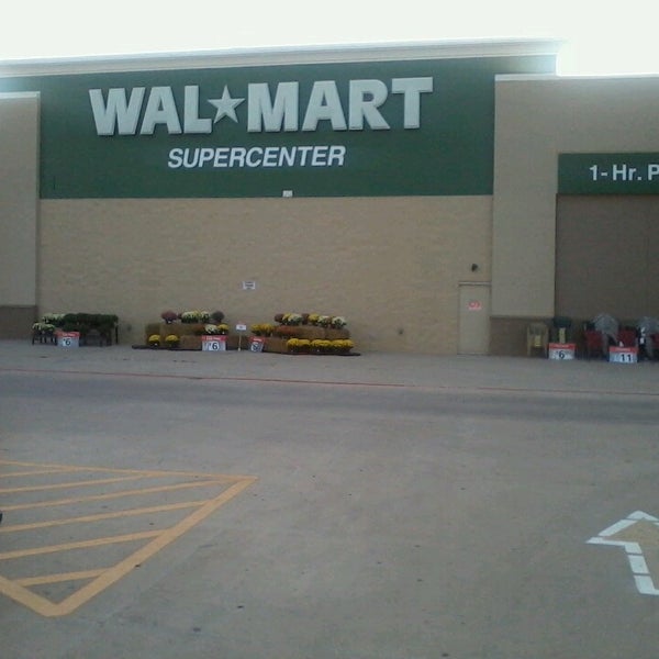 Walmart Supercenter - 8 tips from 475 visitors