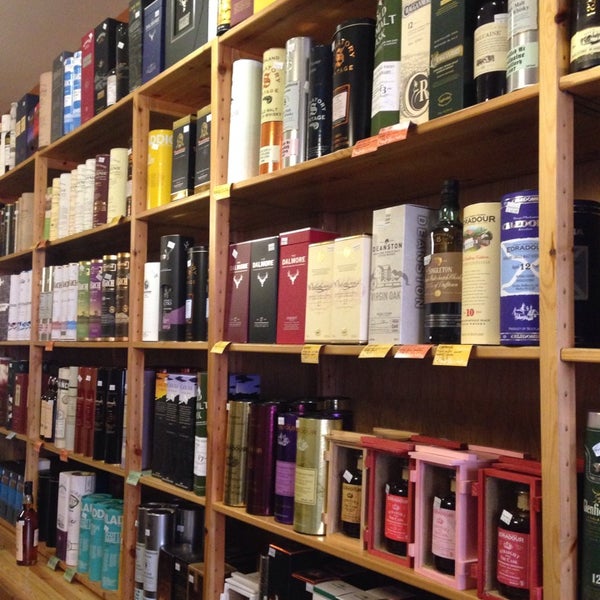 Royal Mile Whiskies Liquor Store in Holborn and Covent Garden
