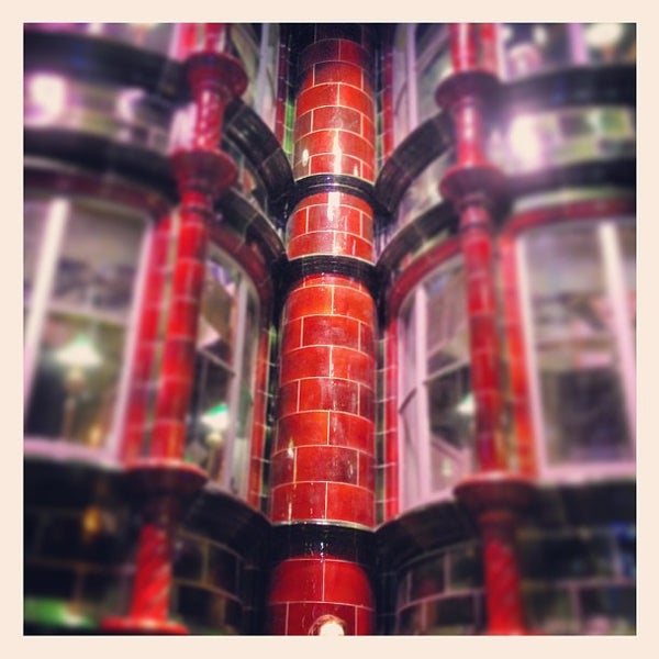 Photo taken at The Ministry of Magic by François on 5/6/2013