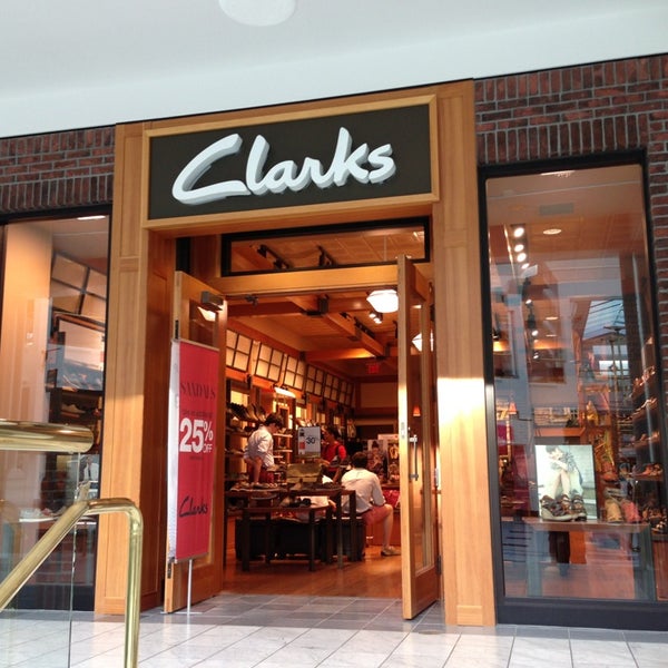 clarks opry mills