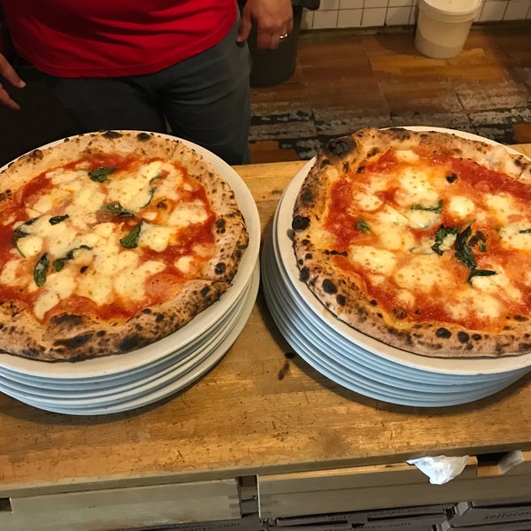 Margherita pizza