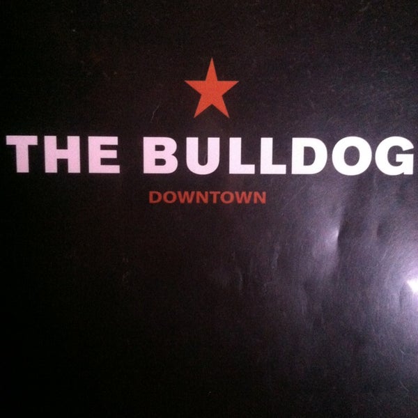 รูปภาพถ่ายที่ The Bulldog Downtown โดย Mpls D. เมื่อ 2/7/2013