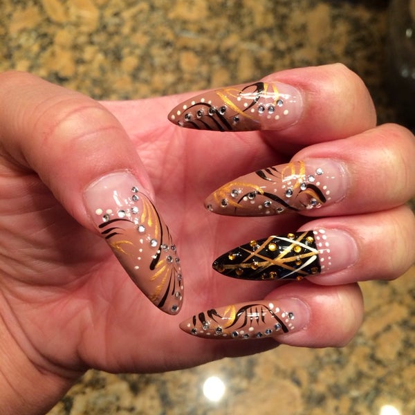 Four Seasons Nails Bolingbrook, IL