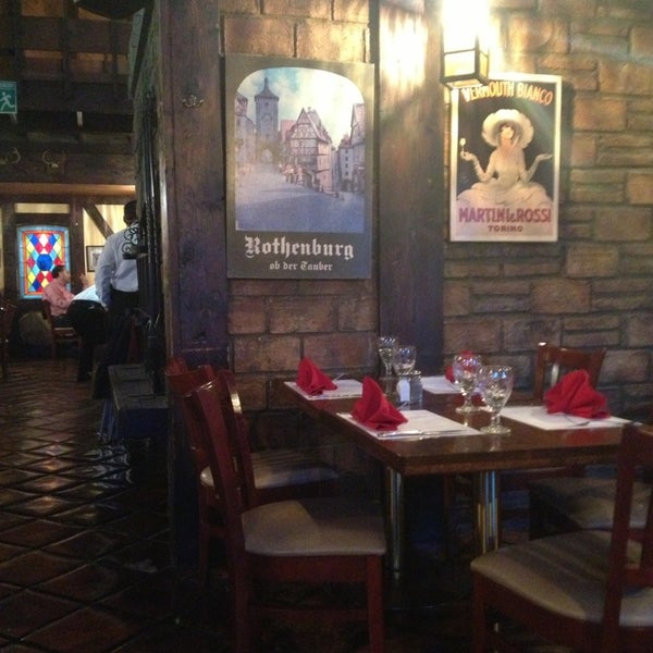 Foto diambil di Heidelberg Restaurante oleh Diana R. pada 2/10/2013