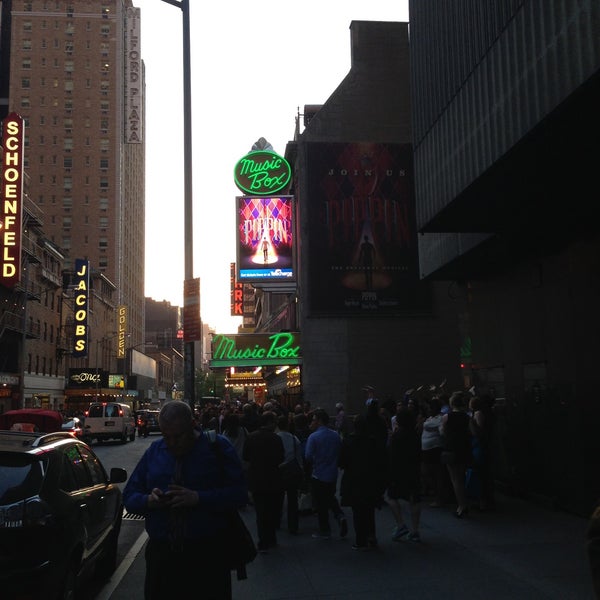 Снимок сделан в PIPPIN The Musical on Broadway пользователем Benjamin M. 5/2/2013