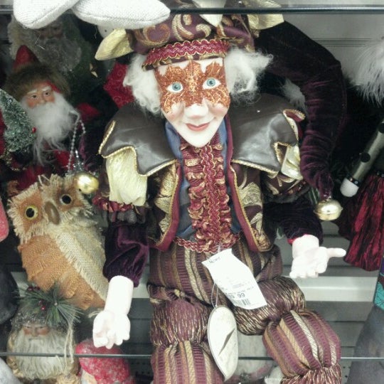 Winners Mayfield Common Gran tienda en West Edmonton