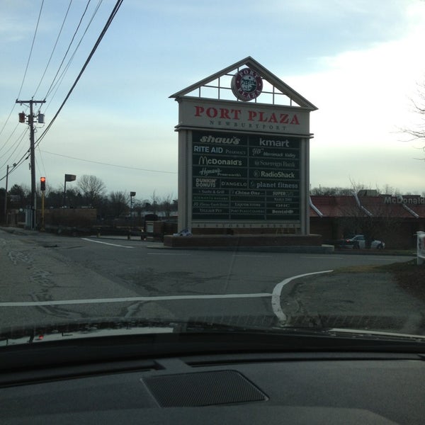 Port Plaza Shopping Center Shopping Plaza in Newburyport