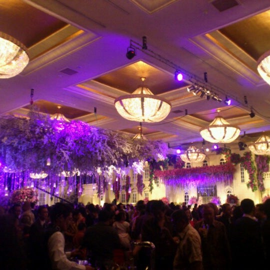 Foto tomada en Grand Ballroom - Hotel Mulia Senayan, Jakarta  por lin C. el 11/1/2012