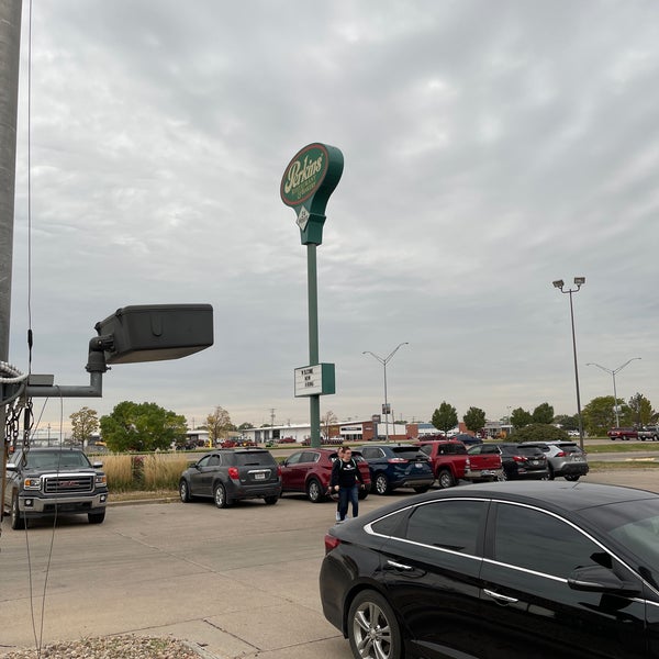 Perkins Restaurant & Bakery Kearney'de Amerikan Restoranı