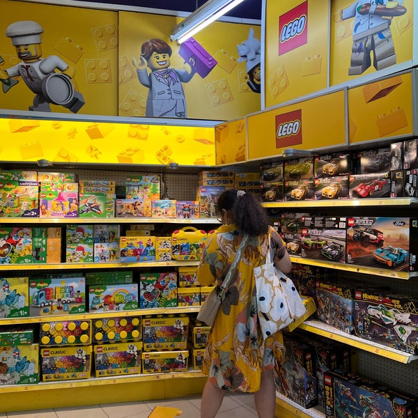 Toys r us gurney plaza deals