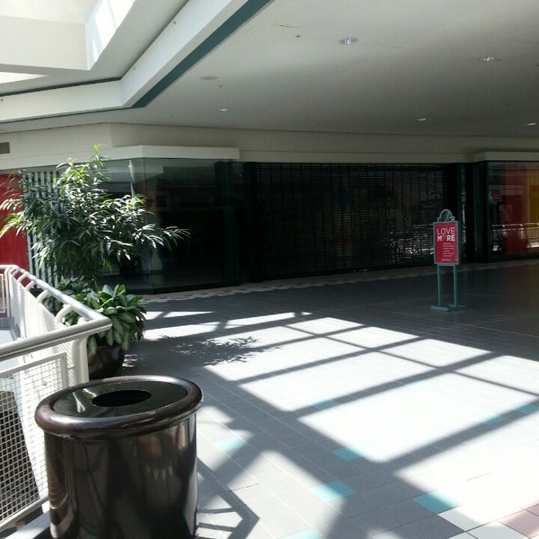 Photo taken at Oak Hollow Mall by Diane L. on 3/12/2013