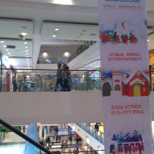 7/8/2017에 Kumar G.님이 R City Mall에서 찍은 사진