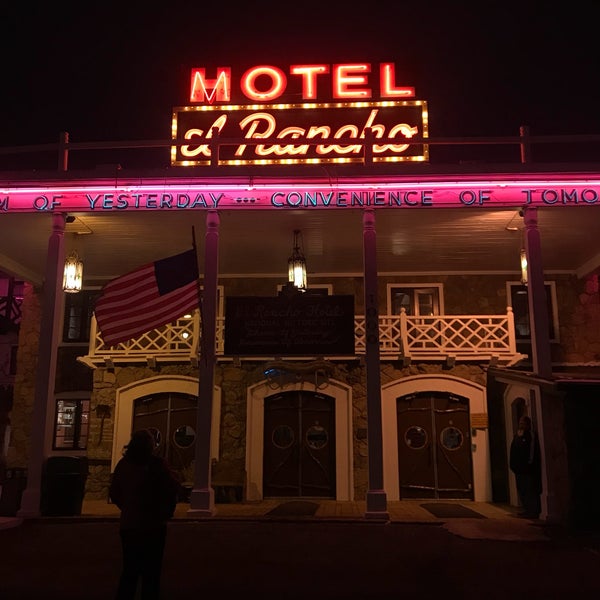 2/24/2018에 Betty S.님이 El Rancho Hotel에서 찍은 사진